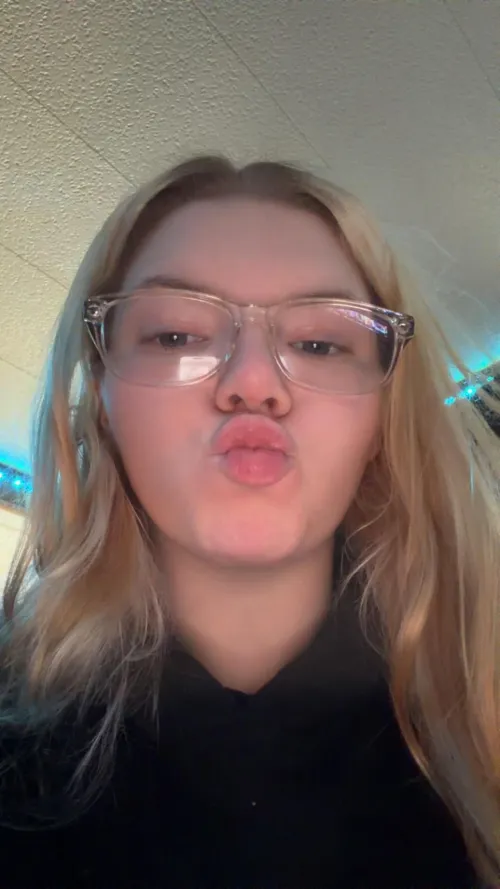 I know I’m pretty 😛 Thumbnail