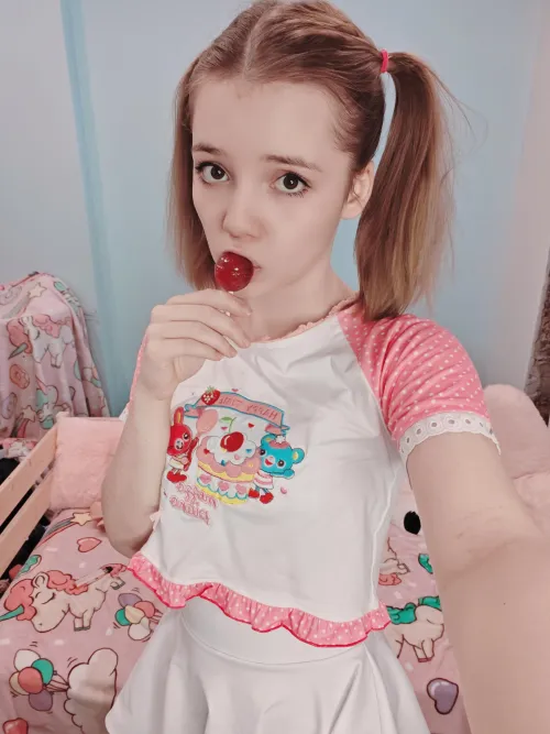 I love sweet candies Thumbnail