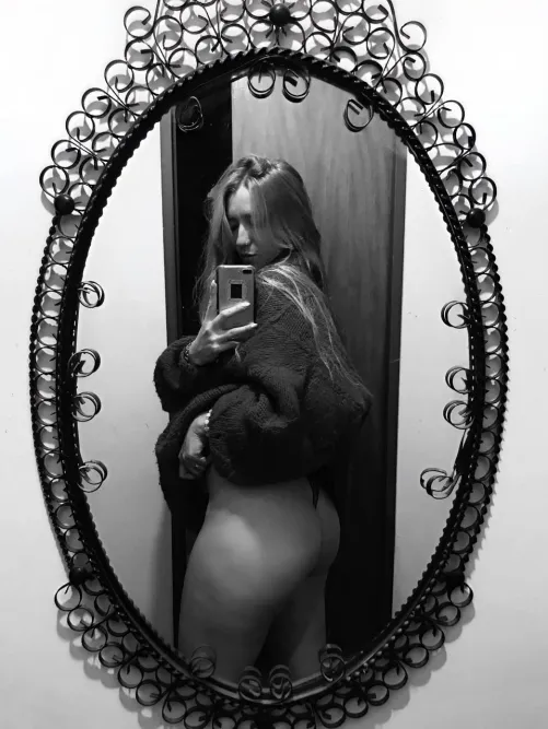 I’d be the girlfriend who knows exactly what you need Thumbnail