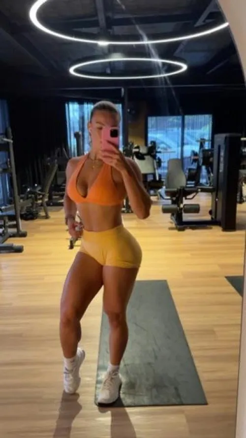 If you could hear these smacks youd cum in your pants right now Thumbnail