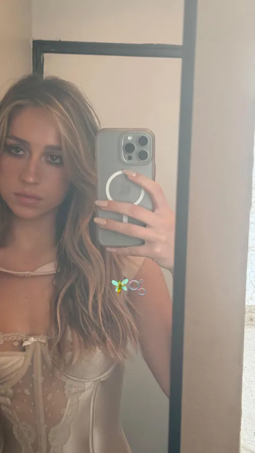 IG selfie story 12/28/2025 Thumbnail