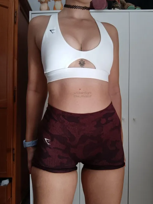 I'll show you a good time in these Gymshark leggings Thumbnail