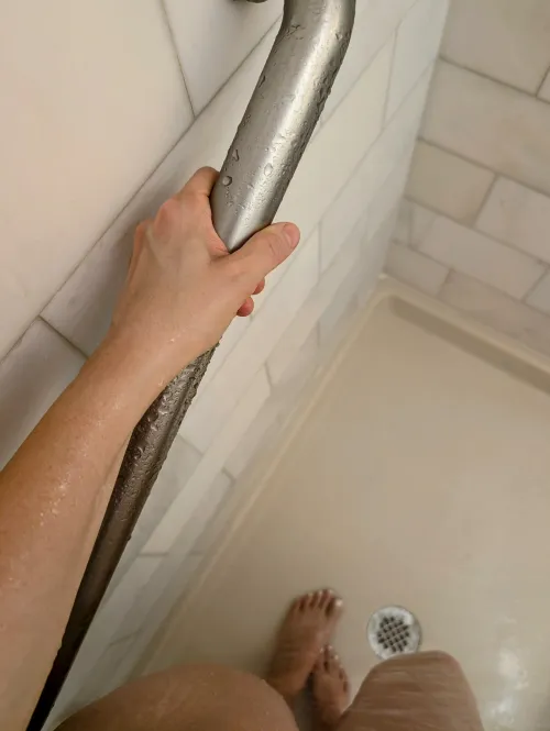 I'm holding on tight Thumbnail