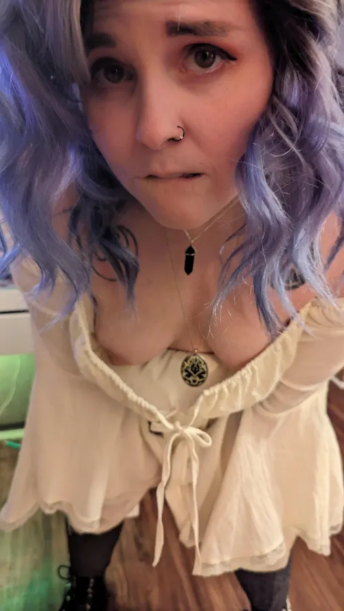 Is this dress too loose? Thumbnail