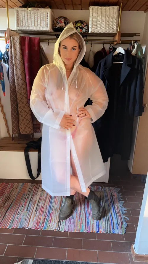 Is this enough clothes boyfriend? Thumbnail