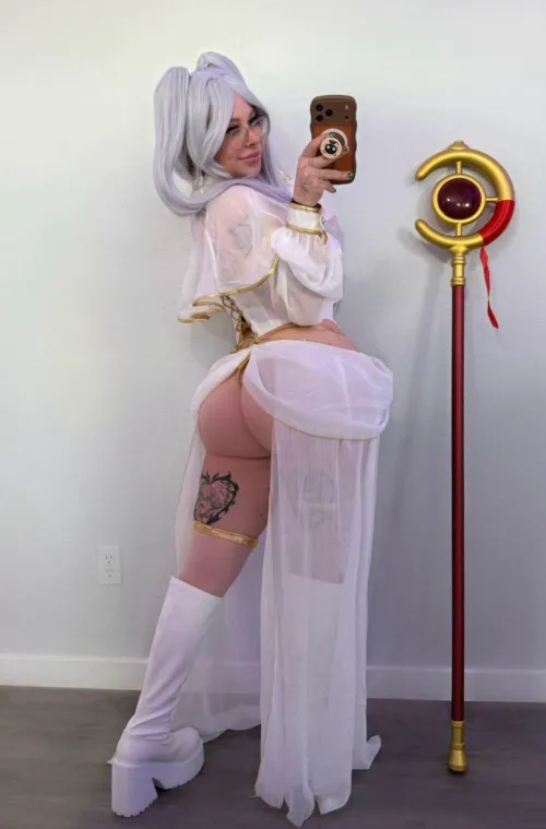 (Jaz) [Beyond Journey's End] Frieren Thumbnail