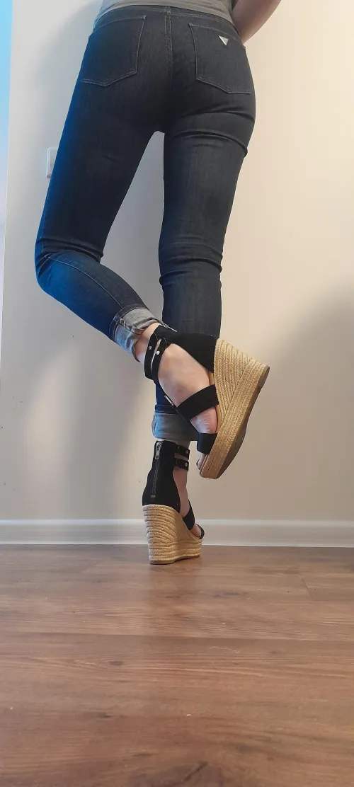 Jeans and wedges Thumbnail