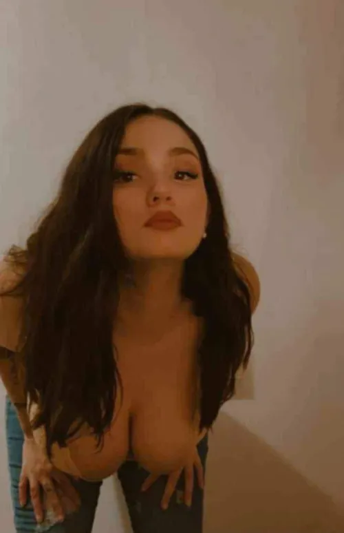 Just a content creator hoping to make your night 😚💦 ask for the spicy menu Thumbnail