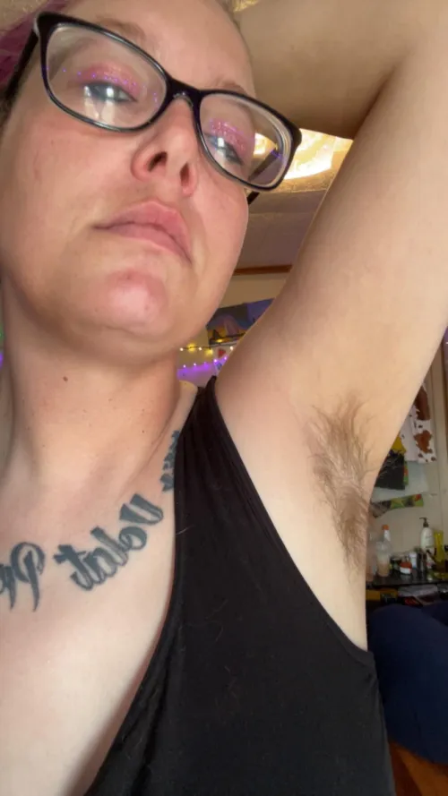 Just got back from a walk and smell fabulous [p] Thumbnail