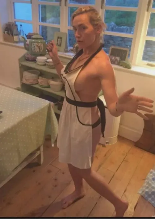 Kate Winslet  Thumbnail