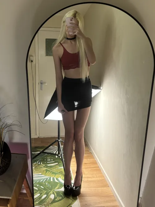 Kiss my lips Thumbnail