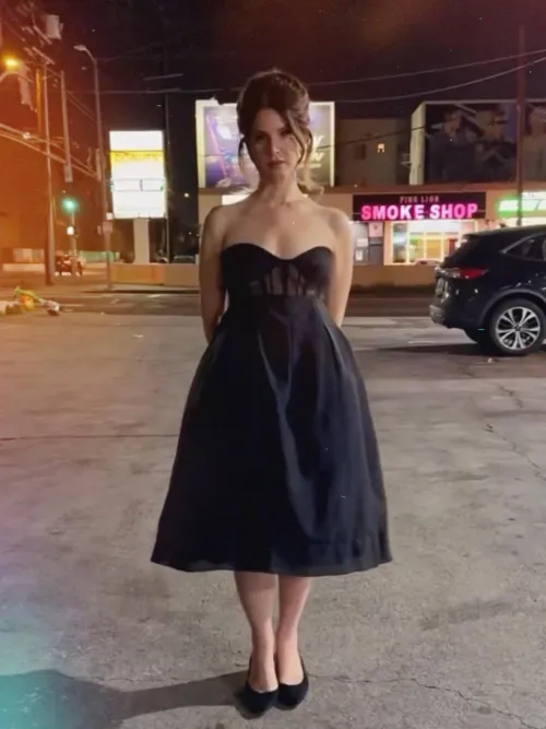 Lana at post-Grammy party. Thumbnail