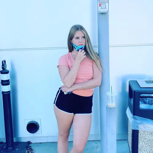 Lana’s perfect thighs  this era will always be my favorite Thumbnail