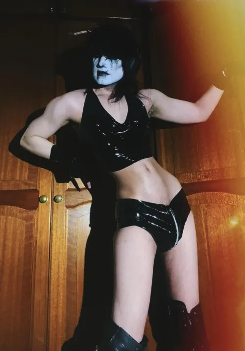 Latex looks good on everyone Thumbnail