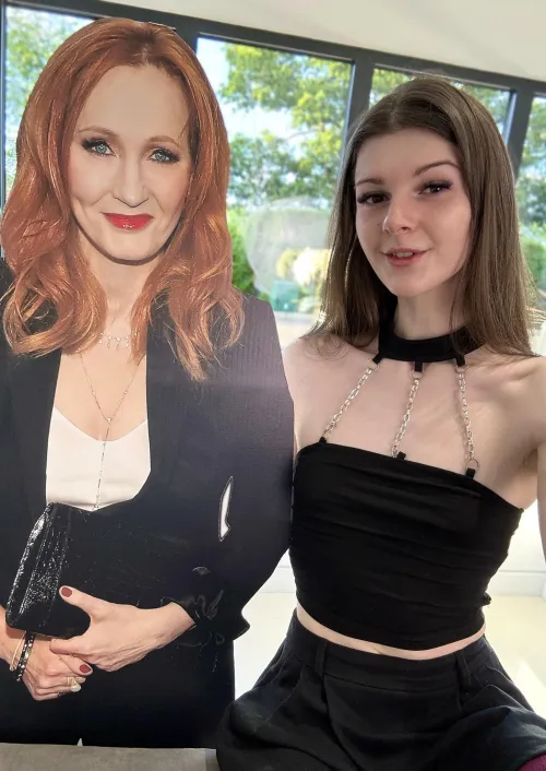 Left or right? Thumbnail