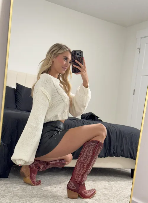 Let me be the reason you jerk off at work Thumbnail