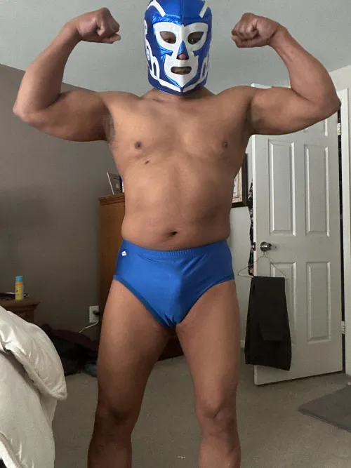 Let’s get on the mat. 170lbs Thumbnail