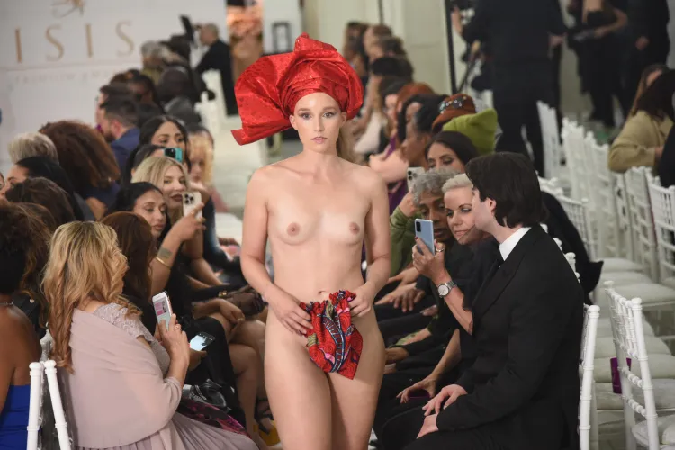 Lonneke van der Veen - Isis fashion awards 2024 Thumbnail