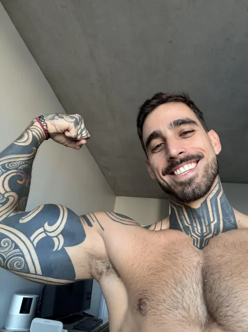 looking for a wrestling partner! Thumbnail