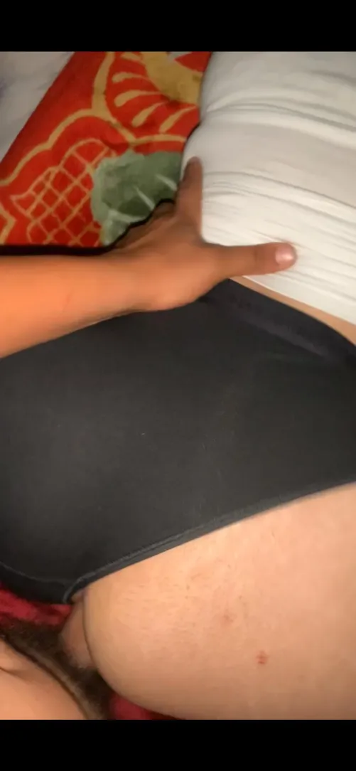 Looking for videos/pics swap, bout to film lmk what you want? Thumbnail