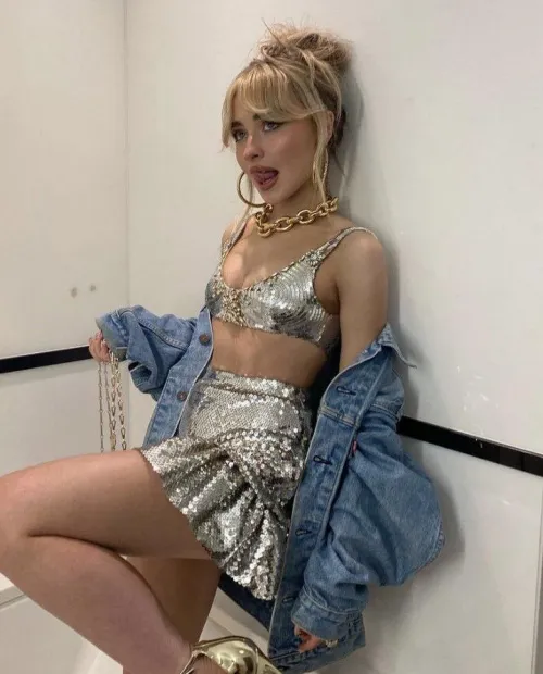 Love her hair in this Thumbnail