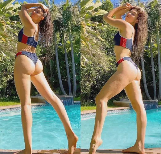 Love that butt of hers 🥵🍑🍆💦 Thumbnail
