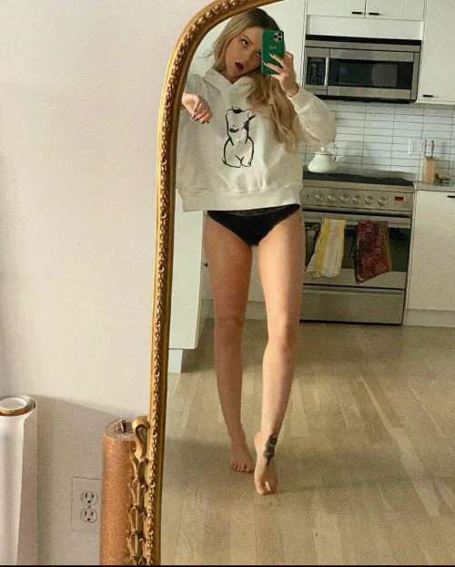 Lovely Legs Show🥵 Thumbnail