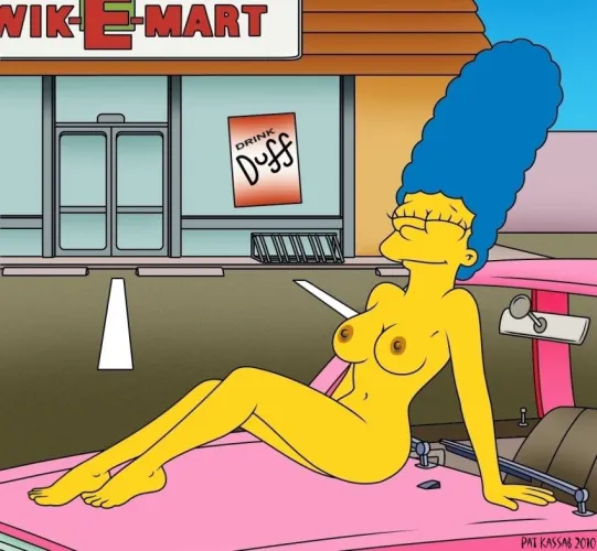 Marge Simpson Thumbnail