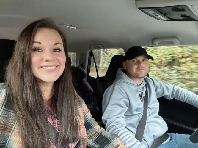 MF4F Fresh off the plane Thumbnail