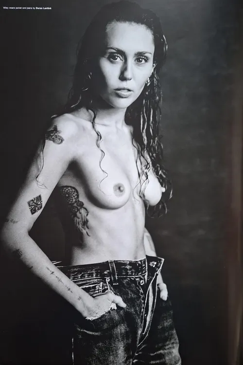 Miley Cyrus Thumbnail