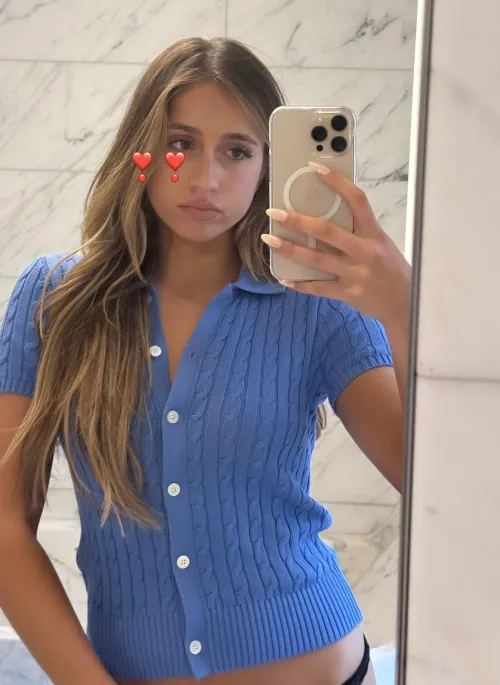 Mirror selfie | IG May 2025 Thumbnail