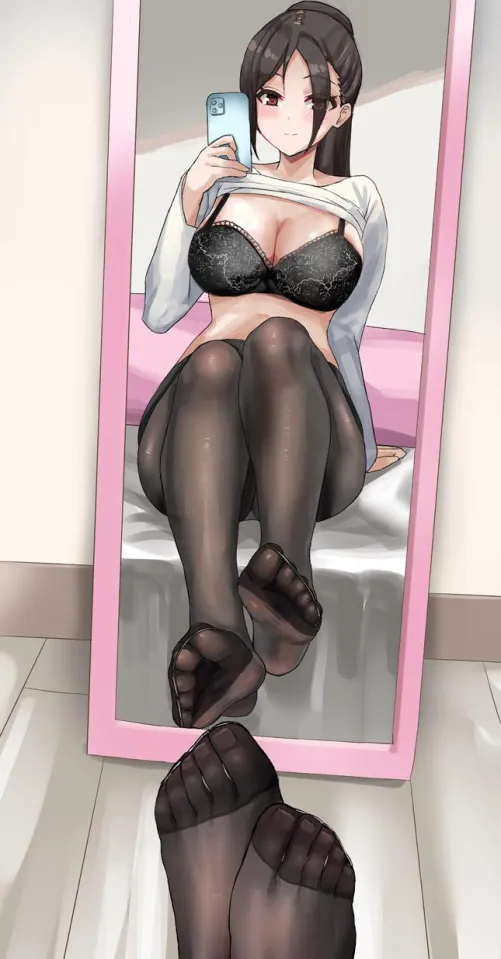 Mirror Selfie [OC] Thumbnail