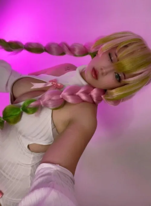 Mitsuri Kanroji from demon slayer by Yuki Thumbnail