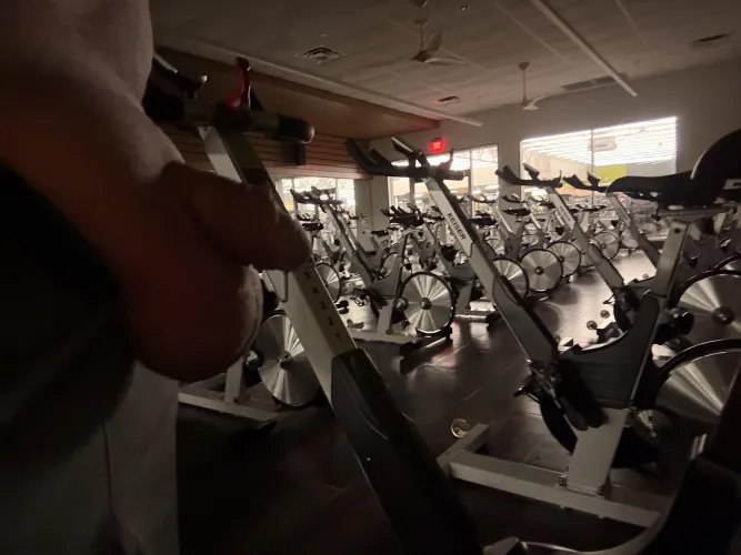 Morning workout session at the gym! Thumbnail