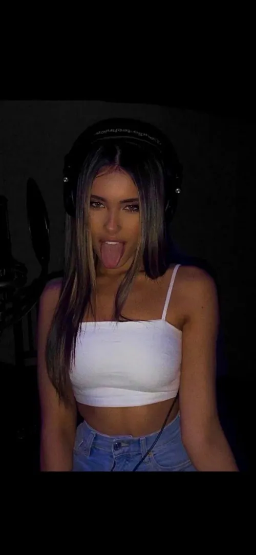 Mouth open Thumbnail