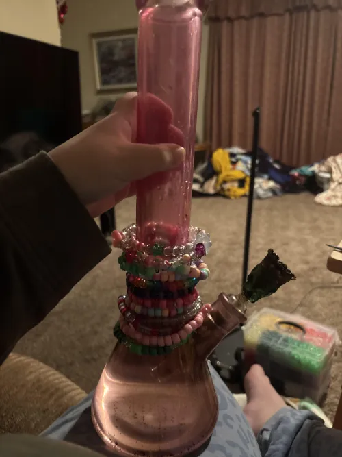 My bong is its own sensory toy Thumbnail