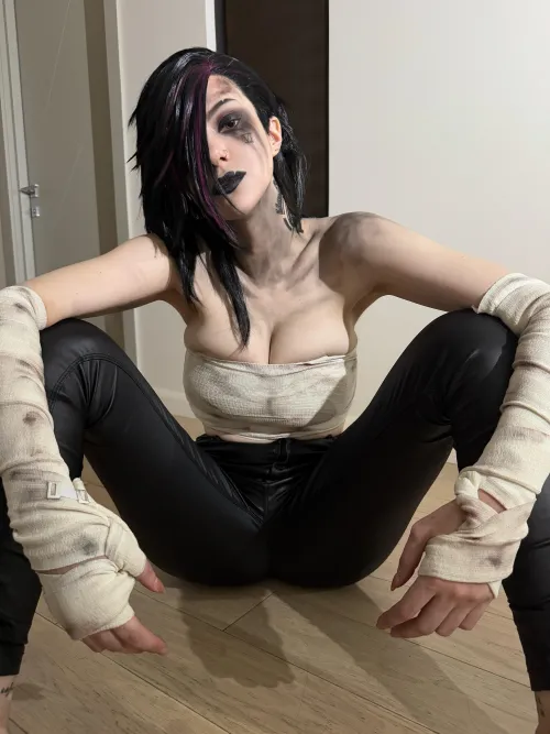 My Goth Vi cosplay (Alina Becker) Thumbnail