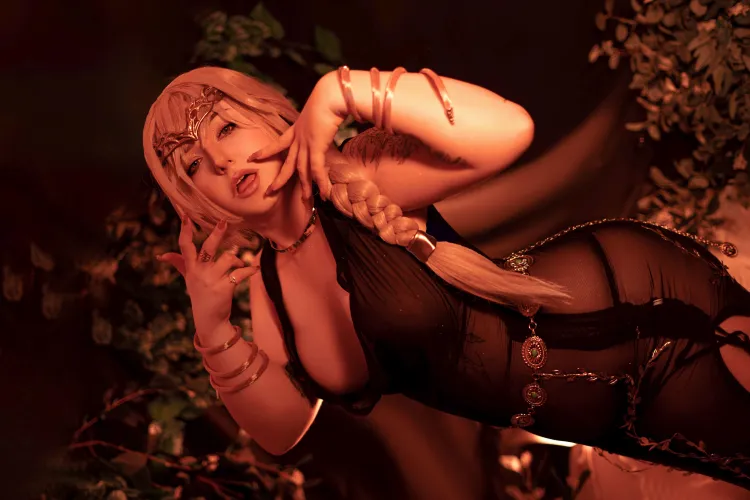 My Marika cosplay (Kuroitsune) Thumbnail