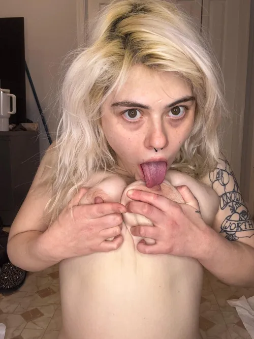My queen sucking her own nipples drives me wild Thumbnail