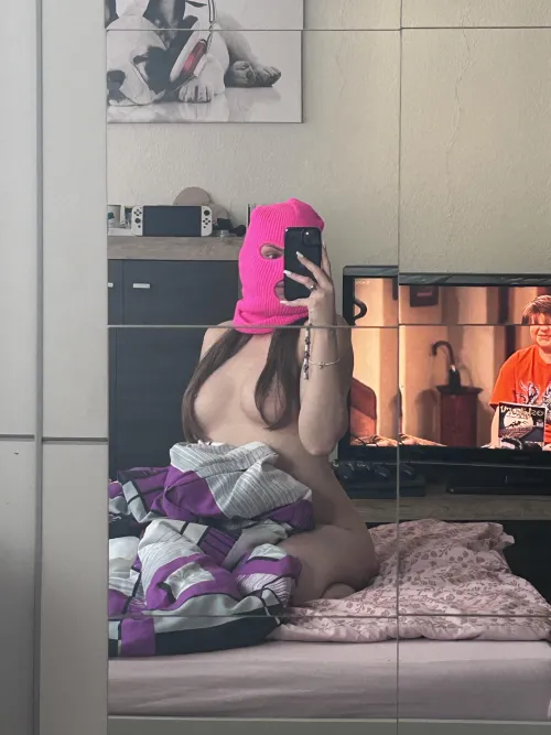 Netflix und chill ? 🥵💦 Thumbnail