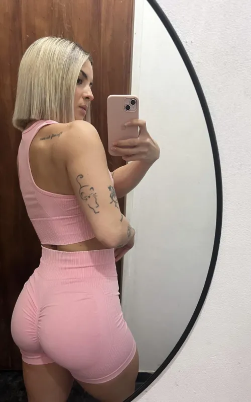 Not all muscles are worked at the gym… some are enjoyed😏 Thumbnail