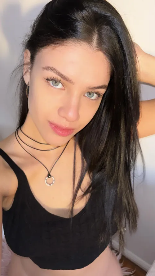 Pale and glowing… or just stealing the spotlight? 😉✨ Thumbnail