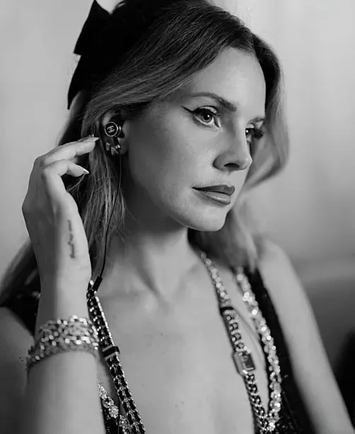 Pure perfection. Thumbnail