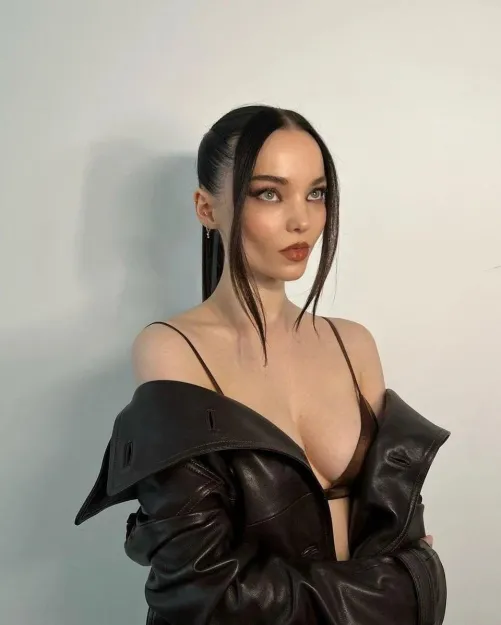 Sexy Miss Dove Thumbnail