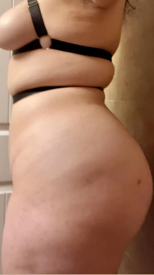 Short and thick Thumbnail