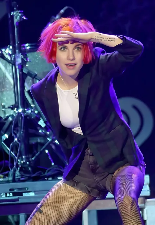 Short Hair Fits Her Well Thumbnail