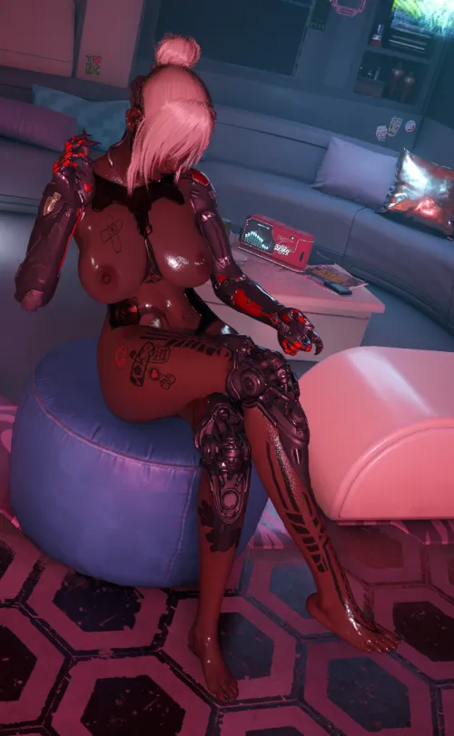 Sitting lookin' pretty Thumbnail