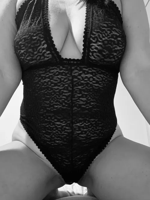 Sometimes I just feel good and pretty Thumbnail