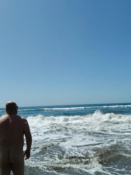 Sometimes the ocean knows. Thumbnail