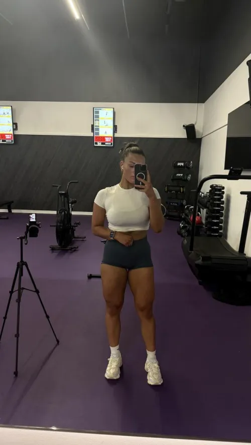 Spread me open and watch it drip thinking about your cock inside Thumbnail